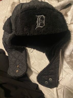 Genuine Merchandise Black Quilted Faux-Fur Trapper Hat